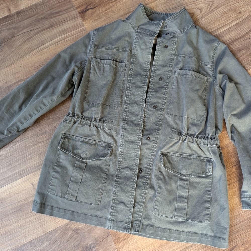 Universal Thread Combat Style Jacket